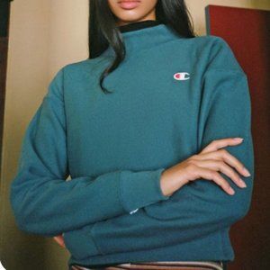 Champion Women's Mock-neck Sweatshirt